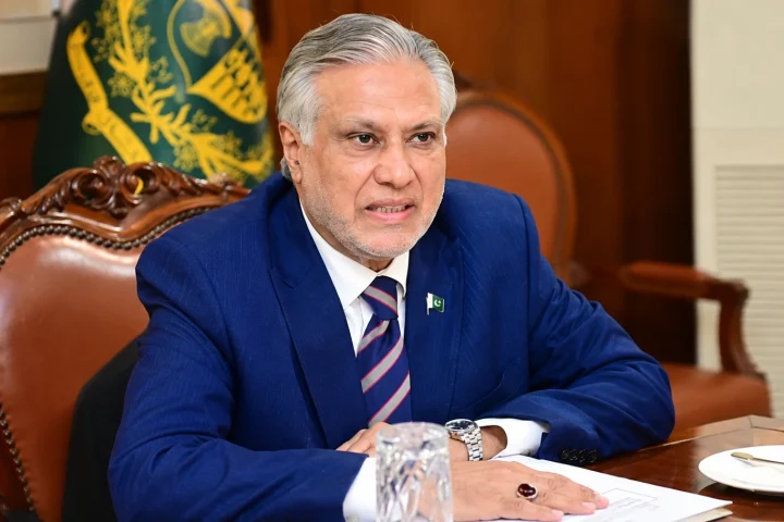 Ishaq Dar Invited to Istanbul